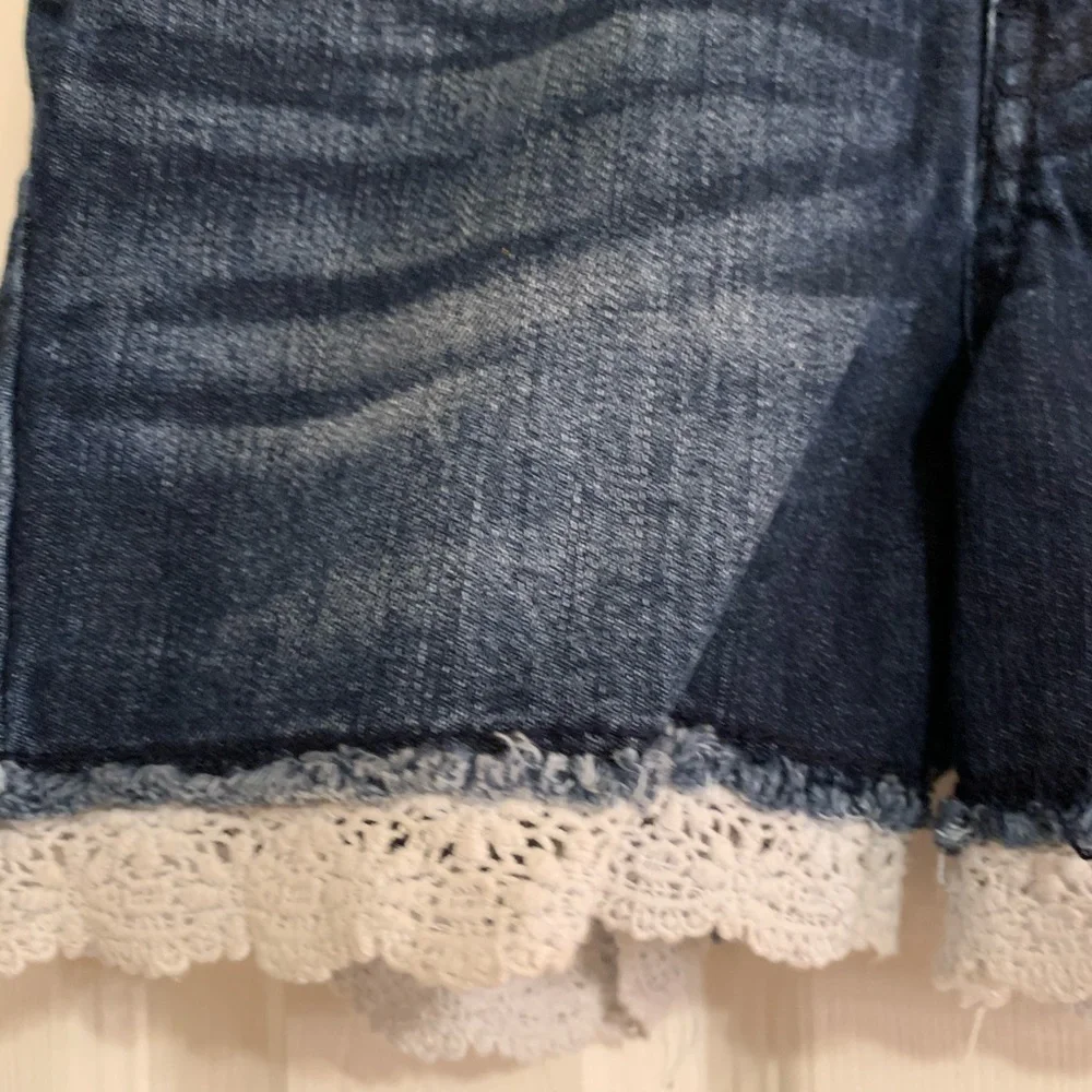 Cat & Jack girls denim shorts w/ adjustable waist Size 7